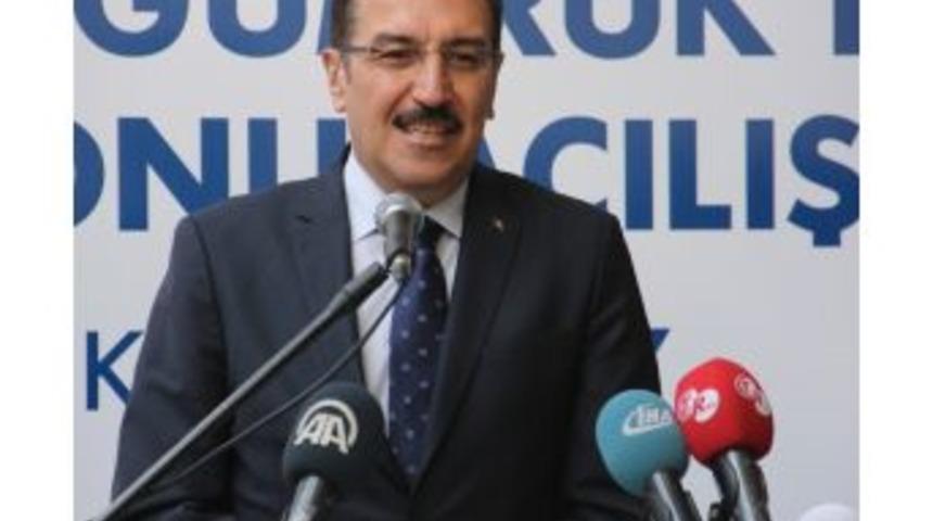 Kapıkule&rsquo;ye Gurbet&ccedil;iler İ&ccedil;in 2 Bekleme Salonu A&ccedil;ıldı