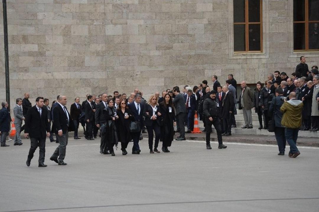 Deniz B&ouml;l&uuml;kbaşı İ&ccedil;in İlk T&ouml;ren Tbmm&rsquo;de D&uuml;zenlendi