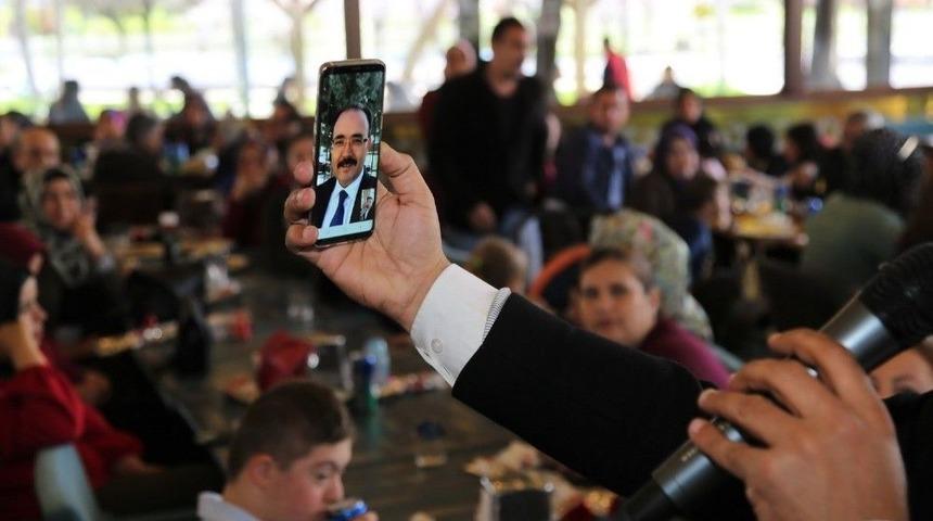 Başkan Cahan&rsquo;dan Down Sendromlu &Ccedil;ocuklara İstihdam M&uuml;jdesi