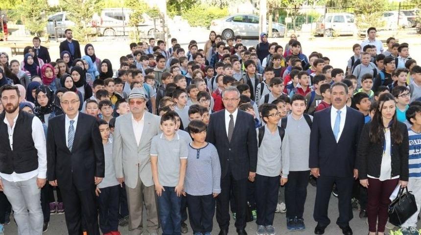 Kaymakam G&uuml;ler Ve Başkan K&ouml;şker Okul Ziyareti Ger&ccedil;ekleştirdi