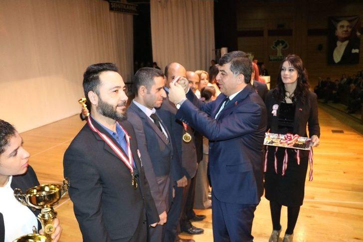 Gaziantep’te Öğretmenler Günü Kutlaması G1