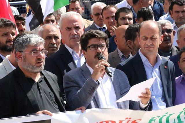 Şanlıurfa’da Amerika Ve İsrail Protesto Edildi