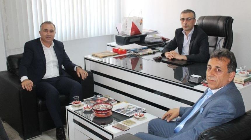 Kendi Se&ccedil;tirdiğimiz Milletvekillerine Biz Ulaşamadık