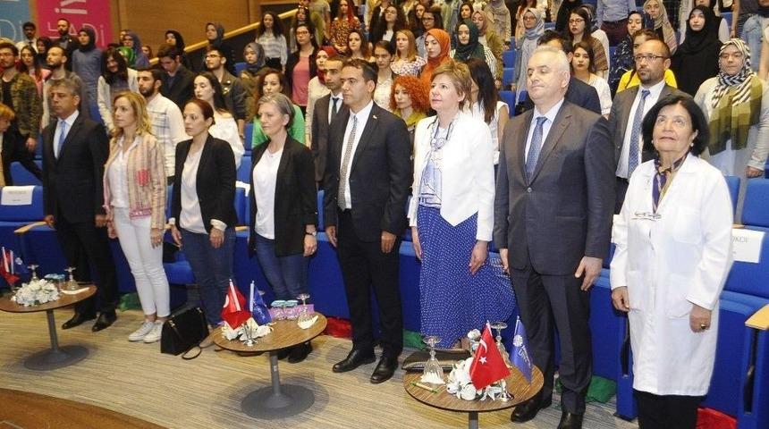 Dr. &Ouml;zkaya: &rsquo;&rsquo;yaklaşık 100 Kişiden 30&rsquo;u Obezite Hastalığıyla M&uuml;cadele Ediyor&rsquo;&rsquo;