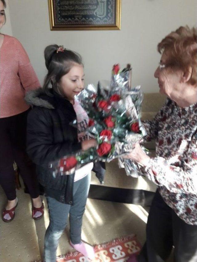 &Ouml;ğretmenlerinin &Ouml;ğretmenini Ziyaret Ettiler 1