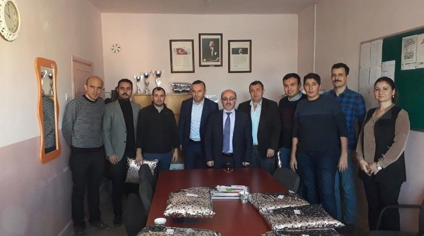 M&uuml;d&uuml;r Cebeci: &lsquo;&ouml;ğretmenler &Uuml;lkemizin Bağımsızlığının Ve B&uuml;t&uuml;nl&uuml;ğ&uuml;n&uuml;n Gizli Kahramanı Ve Teminatıdırlar