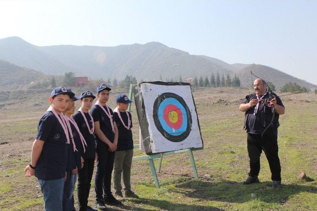 Gen&ccedil; Kaymek&rsquo;in Gen&ccedil; İzcileri