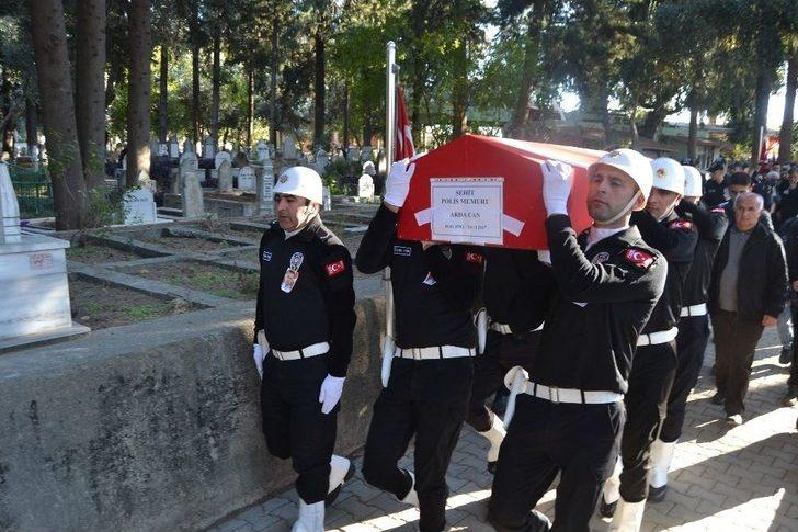 Hastanede Tedavi Görürken Şehit Olan Polis Toprağa Verildi G5