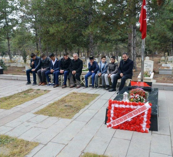 Şehit Aybüke Öğretmen Mezarı Başında Anıldı G2