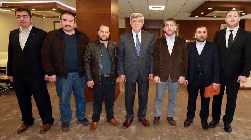 Başkan Karaosmanoğlu&rsquo;na Ziyaretler S&uuml;r&uuml;yor