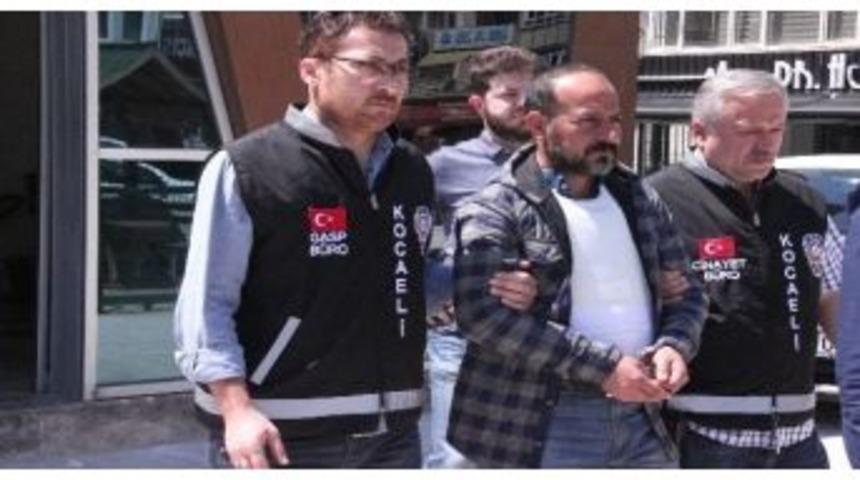 Amcaoğlunu &Ouml;ld&uuml;ren Şahıs Tutuklandı
