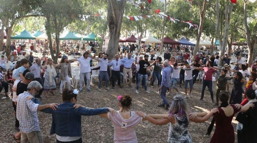 T&uuml;rkiye&rsquo;nin En B&uuml;y&uuml;k Giritli Buluşması Kuşadası&rsquo;nda Ger&ccedil;ekleşti