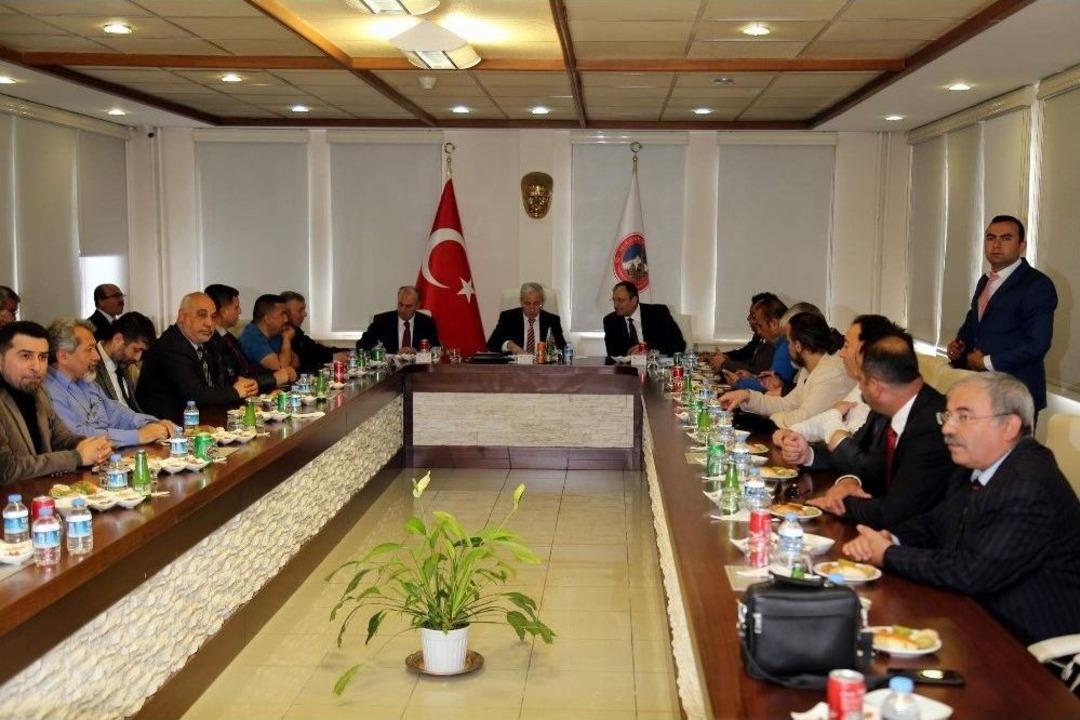 Vali S&uuml;leyman Kam&ccedil;ı: "se&ccedil;imde Taşkınlık Yapan Cevabını Alır"