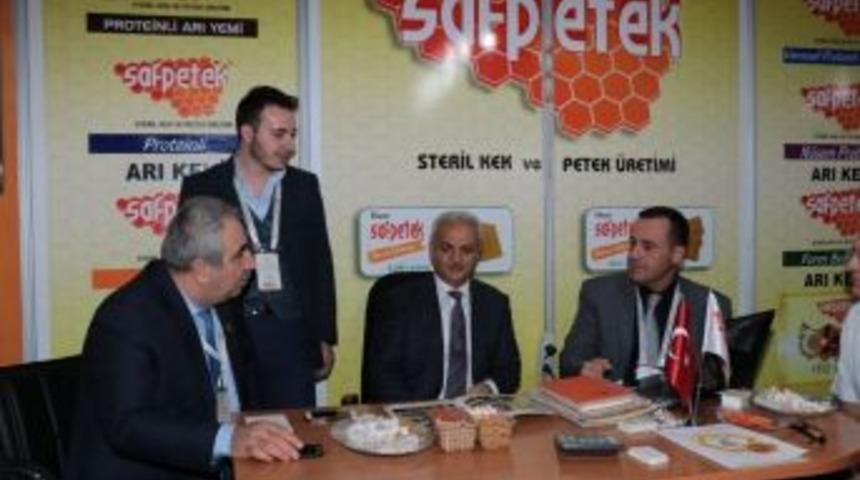T&uuml;rkiye&rsquo;nin En Kapsamlı 2.arıcılık Fuarına, Erzincan Saf Petek Firması Damga Vurdu