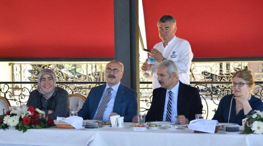 Aydın’nın Mülki İdare Amirleri Kuşadası’nda Bir Araya Geldi