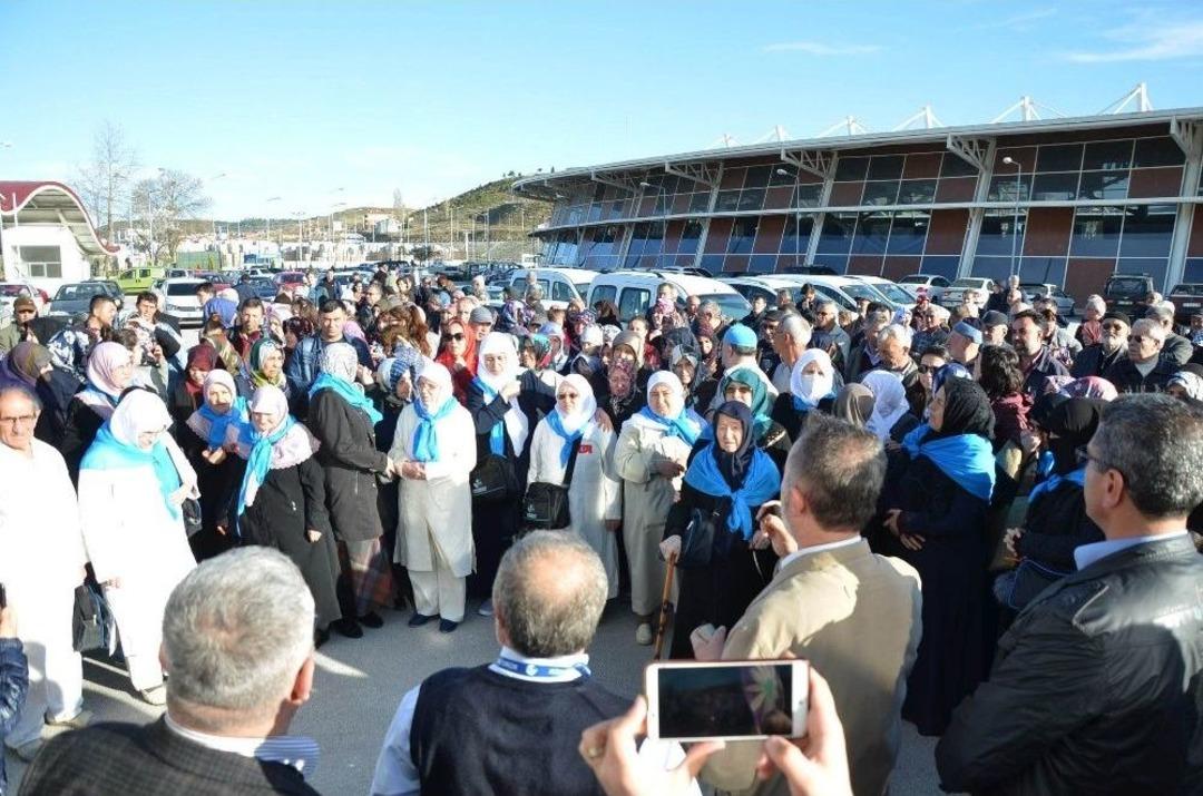 Umre Yolcuları Kutsal Topraklara Uğurlandı