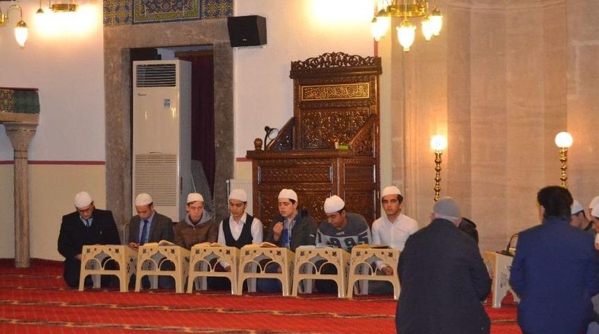 Boz&uuml;y&uuml;k İhl&rsquo;den Anlamlı Program