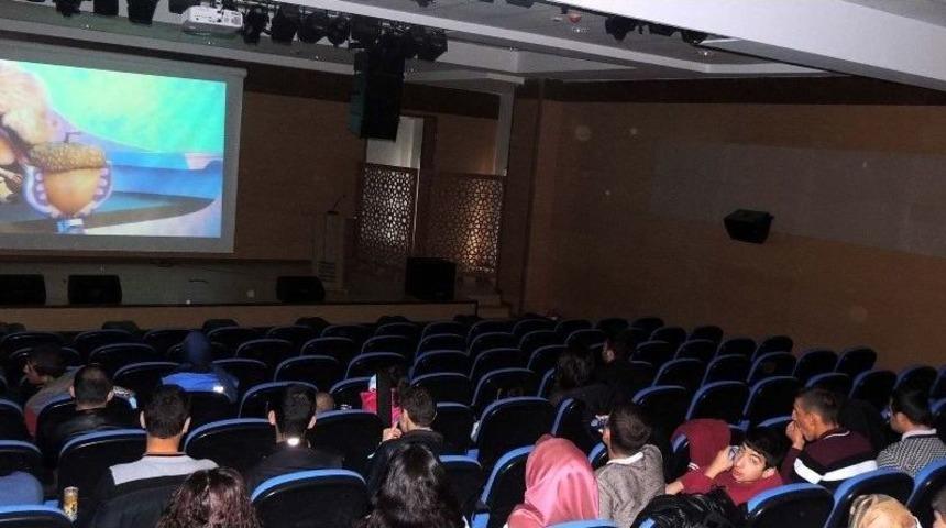 Bitlis Emniyet Müdürlüğünden Engellilere Sinema Jesti