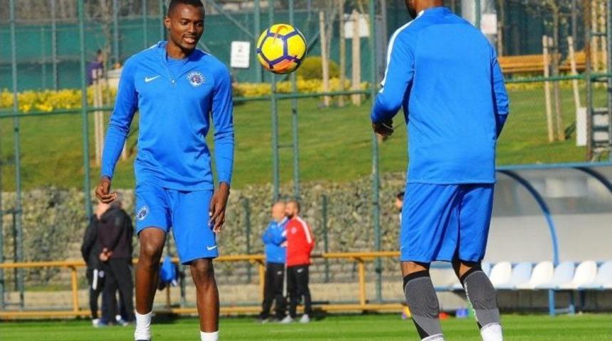 Kasımpaşa, Atiker Konyaspor Ma&ccedil;ı Hazırlıklarını S&uuml;rd&uuml;r&uuml;yor