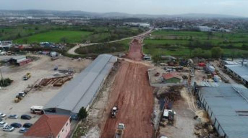 Başiskele’de Yol Genişletme Çalışmaları Sürüyor