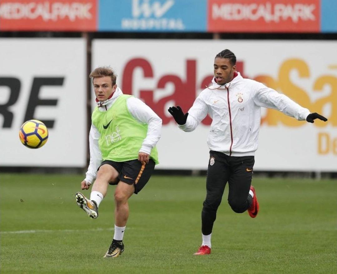 Galatasaray, Trabzonspor Ma&ccedil;ı Hazırlıklarını S&uuml;rd&uuml;rd&uuml;