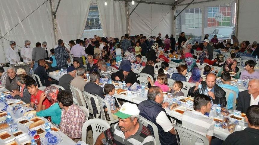Ankara B&uuml;y&uuml;kşehir Belediyesi, Her Yıl Olduğu Gibi Bu Yıl Da İftar &Ccedil;adırlarında Başkentlileri Ağırlayacak