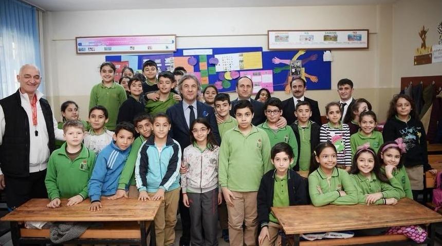 Başkan Demircan&rsquo;dan &Ouml;ğretmenler G&uuml;n&uuml; S&uuml;rprizi