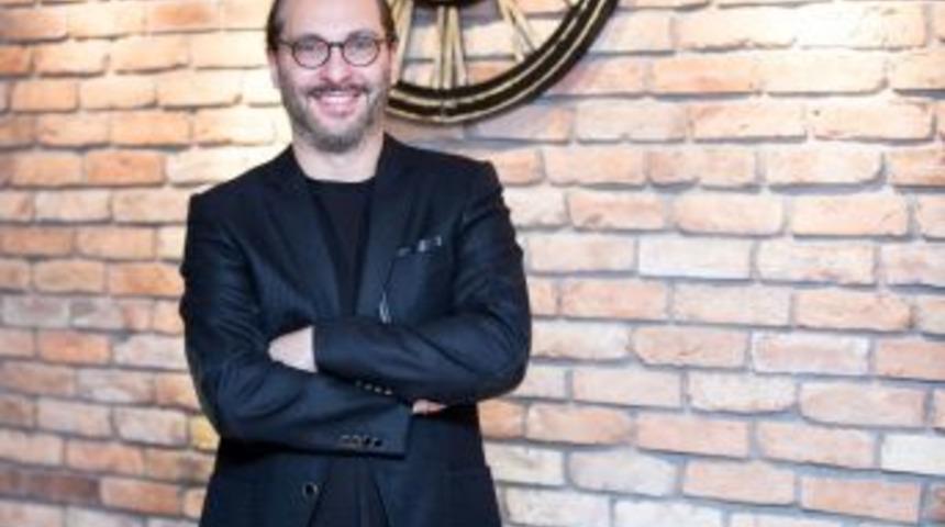 &rsquo;&rsquo;&ccedil;ıkık Elmacık Kemikleri &Ouml;zg&uuml;veni Arttırıyor&rsquo;&rsquo;