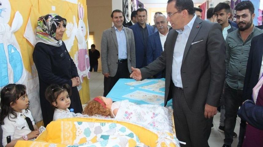 Kahta Halk Eğitim Merkezinde Yıl Sonu Sergisi Yapıldı