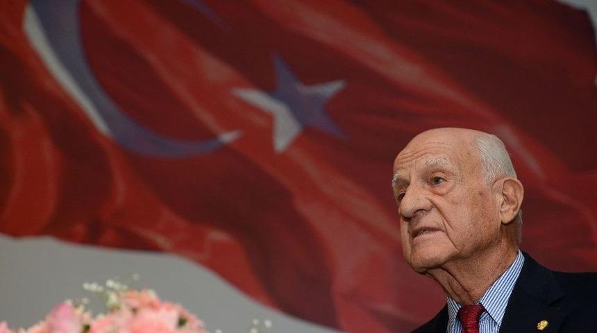 İnan Kıra&ccedil;: "t&uuml;rkiye&rsquo;nin İlk Yerli Otomobili Elektrikli Olacak"