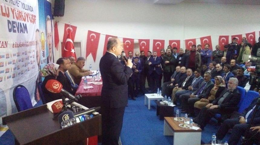 Ak Parti Tekman İl&ccedil;e Kongresi Yapıldı