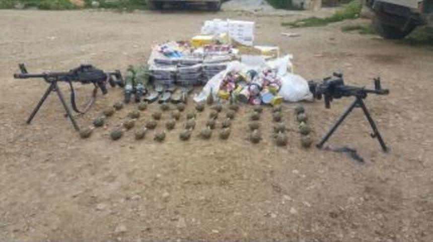 Afrin’de 52 El Bombası Ve Yaşam Malzemesi Ele Geçirildi