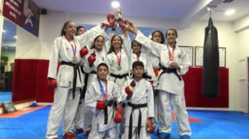 Diyarbakırlı Karateciler Milli Takım Kampına &Ccedil;ağrıldı