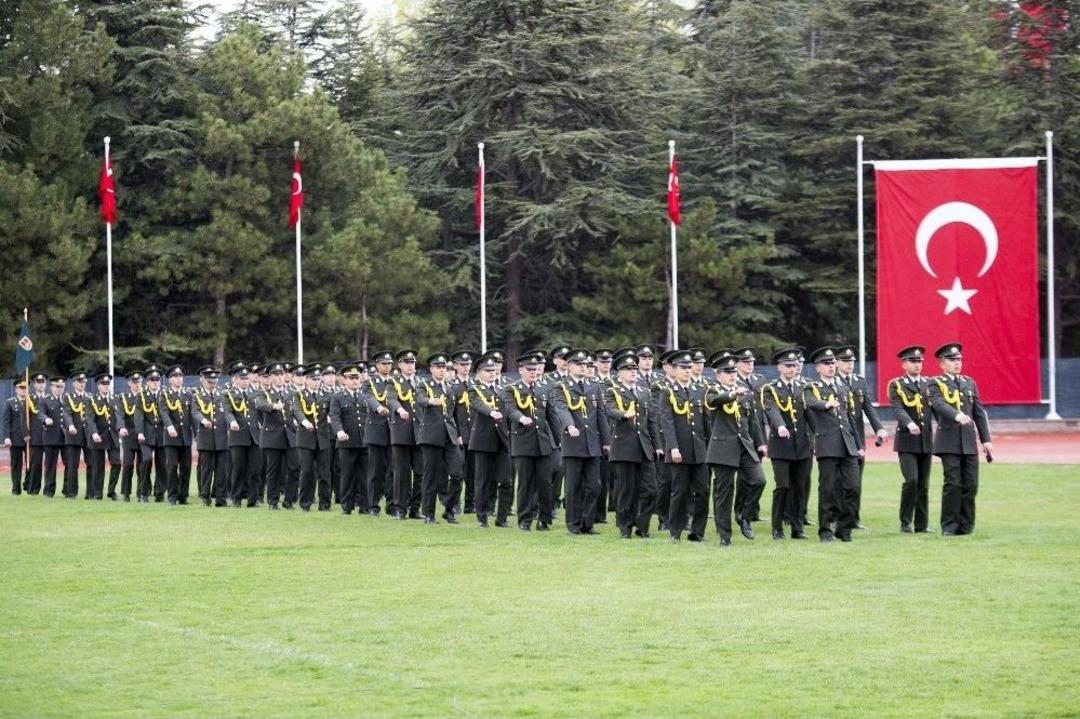 Kara Harp Okulunda Yemin T&ouml;reni Heyecanı