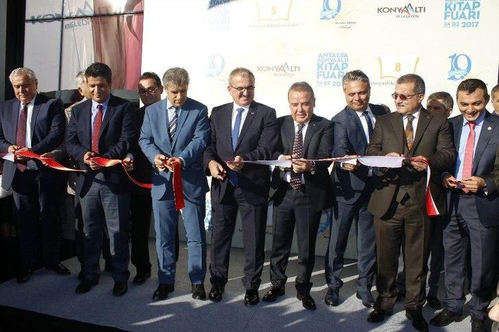 8. Antalya Konyaaltı Kitap Fuarı Kapılarını Yeni Yerinde Açtı G2