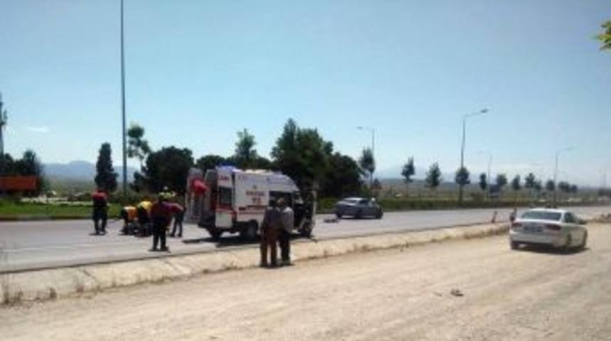 Denizli&rsquo;de Trafik Kazası: 1 &Ouml;l&uuml;, 1 Yaralı