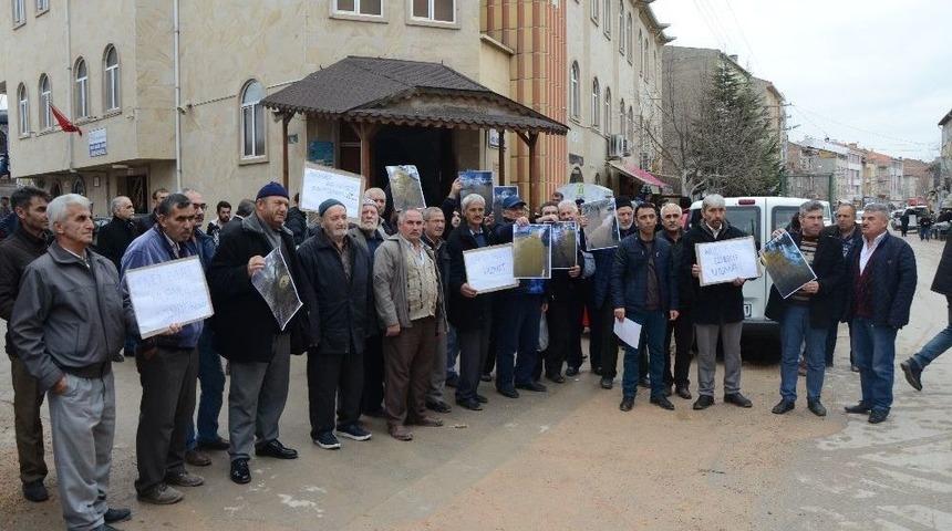 Esentepe Mahallesi Çamurdan Şikayetçi