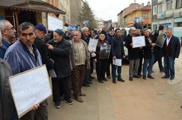 Esentepe Mahallesi Çamurdan Şikayetçi