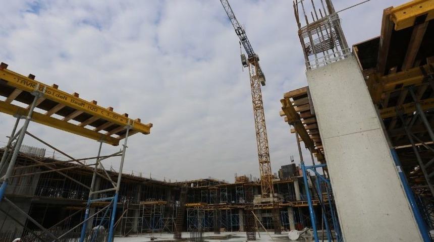 Vali Balkanlıoğlu Cadde 54’ü Gezdi