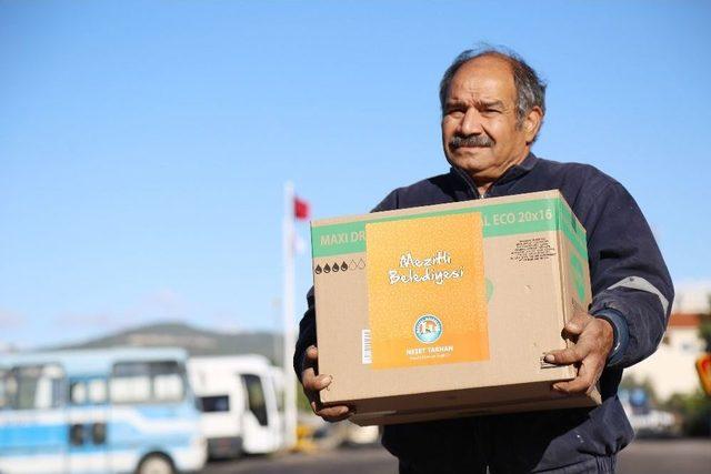 Mezitli Belediyesi, Depremzedelere Kıyafet Gönderdi