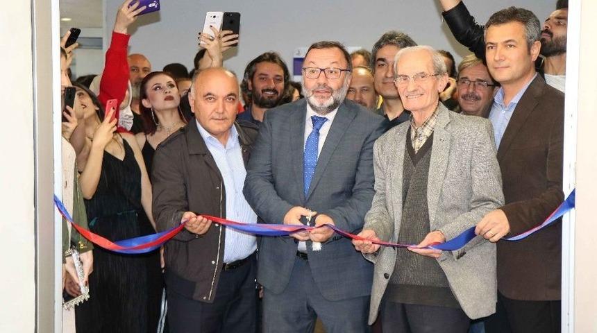 &Uuml;niversite &Ouml;ğrencilerinden Yıl Sonu Sergisi