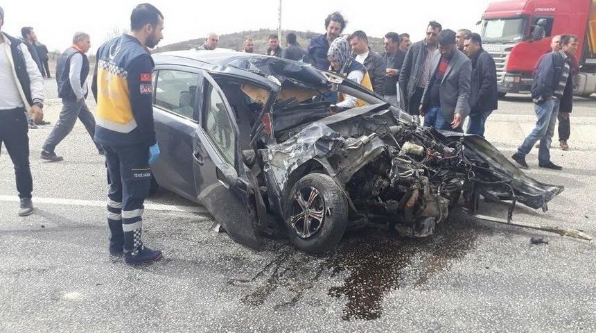 Uşak&rsquo;ta Trafik Kazası: 1 &Ouml;l&uuml;