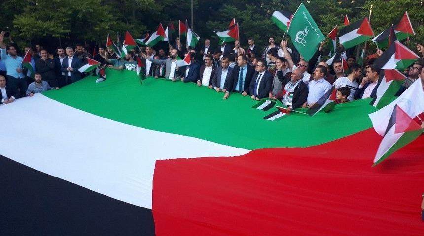 İsrail&rsquo;in Ankara B&uuml;y&uuml;kel&ccedil;iliği Konutu &Ouml;n&uuml;nde Eylem