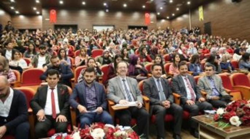 Yeni Ufuklar Paneli Düzenlendi