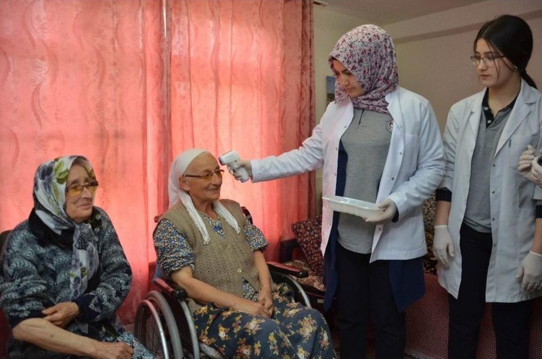 Liseli &Ouml;ğrencilerden Anlamlı Proje