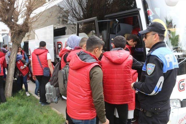 Adıyaman’dan İstanbul Ve Çanakkale’ye 100 Öğrenci Uğurlandı