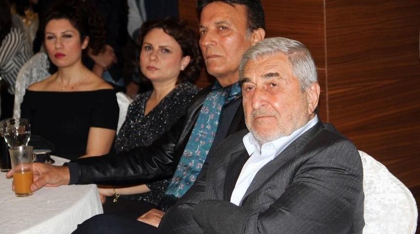 &Uuml;nl&uuml;lerden İsrail Ve Abd&rsquo;ye Tepki