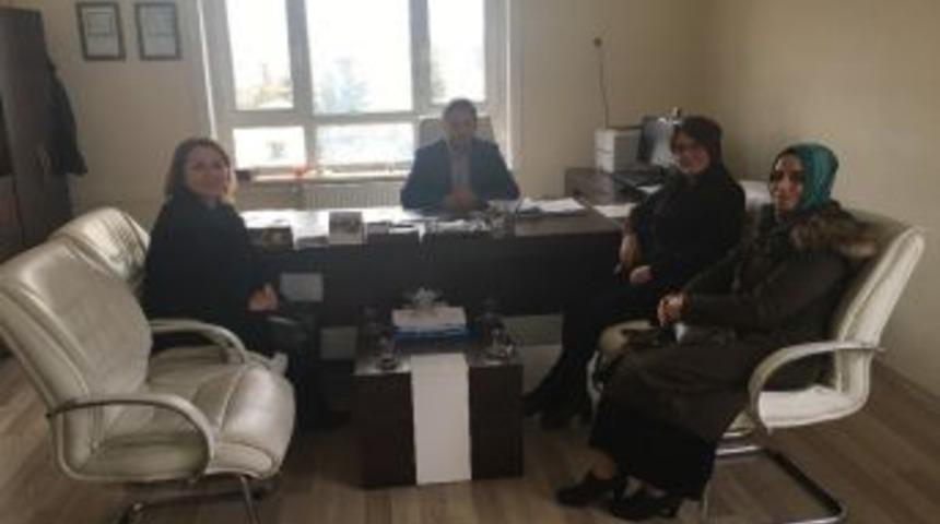 &Ccedil;orum Ticaret Borsası&rsquo;ndan &Ouml;ğretmenler G&uuml;n&uuml; Kutlaması