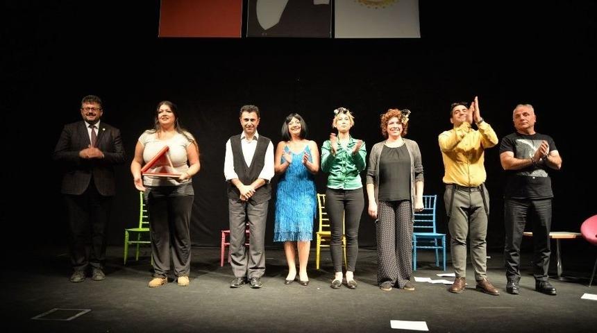 Tiyatro G&uuml;nleri&rsquo;nde &Ouml;ğretmenlere &Ouml;zel Oyun