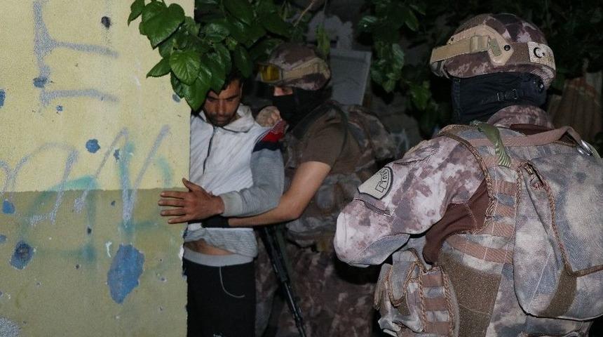 İstanbul&rsquo;da Havadan Destekli Narkotik Operasyonu